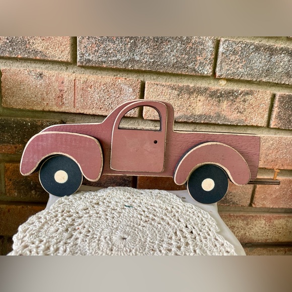 *Old Vintage Truck Shelf Sitter - Picture 2 of 10